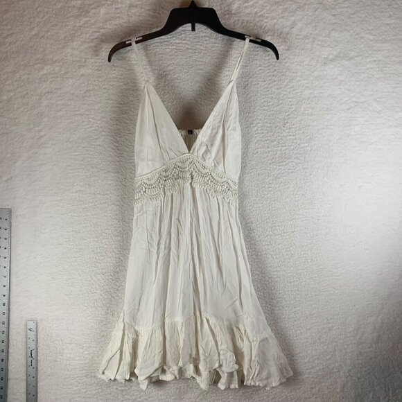 Raviya Women's V-Neck Flutter-Hem White Rayon Swimsuit Cover-Up Dress Size S NWT - Picture 1 of 10